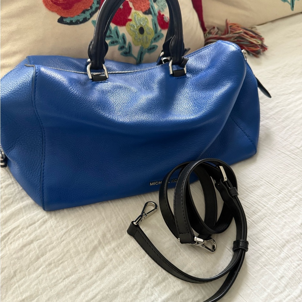 Blue Michael Kors purse - Picture 6 of 6